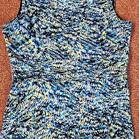 Dress - Picture 7 of 15